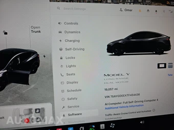 2026 Tesla Model Y Standard – miniatura 12