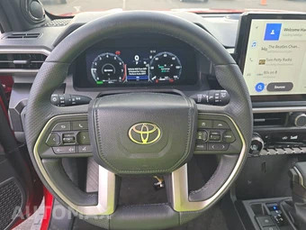 2026 Toyota 4Runner i-FORCE MAX Limited - miniatura 10