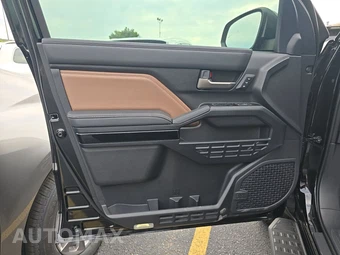 2026 Toyota 4Runner i-FORCE MAX Limited - miniatura 15