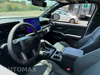 2026 Toyota 4Runner i-FORCE MAX Limited - miniatura 8