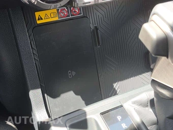 2026 Toyota 4Runner i-FORCE MAX Platinum - miniatura 25