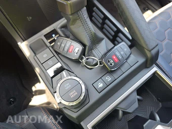 2026 Toyota 4Runner i-FORCE MAX Platinum - miniatura 5