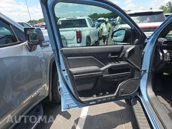 2026 Toyota 4Runner i-FORCE MAX TRD Off Road - miniatura 9