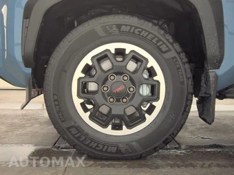 2026 Toyota 4Runner i-FORCE MAX TRD Off Road - miniatura 9