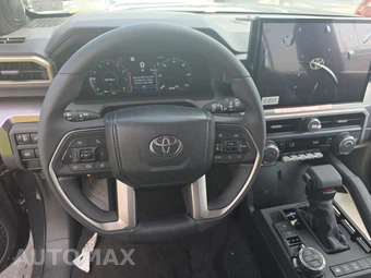 2026 Toyota 4Runner i-FORCE MAX TRD Off Road Premium - miniatura 10