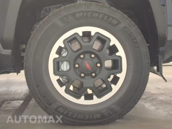 2026 Toyota 4Runner i-FORCE MAX TRD Off Road Premium - miniatura 10