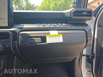 2026 Toyota 4Runner i-FORCE MAX TRD Pro - miniatura 16