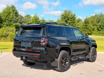 2026 Toyota 4Runner i-FORCE MAX TRD Pro - miniatura 5