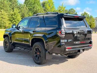 2026 Toyota 4Runner i-FORCE MAX TRD Pro - miniatura 7
