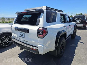 2026 Toyota 4Runner i-FORCE MAX TRD Pro - miniatura 3