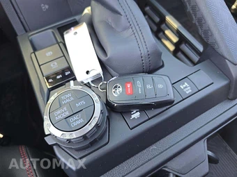 2026 Toyota 4Runner i-FORCE MAX TRD Pro - miniatura 8