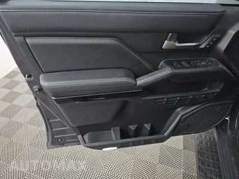2026 Toyota 4Runner Limited - miniatura 9