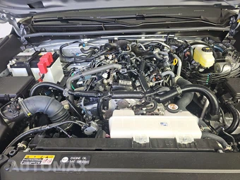 2026 Toyota 4Runner SR5 - miniatura 16