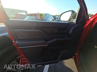 2026 Toyota 4Runner SR5 - miniatura 9