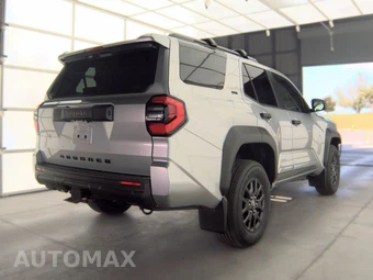 2026 Toyota 4Runner SR5 - miniatura 4
