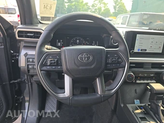 2026 Toyota 4Runner SR5 - miniatura 15