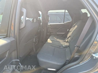2026 Toyota 4Runner SR5 - miniatura 18