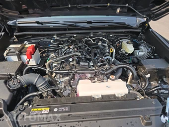2026 Toyota 4Runner SR5 - miniatura 21