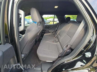 2026 Toyota 4Runner SR5 - miniatura 10