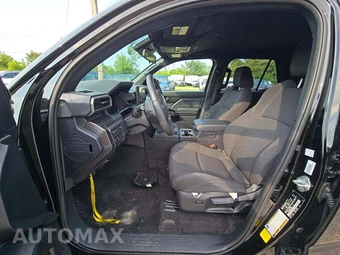 2026 Toyota 4Runner SR5 - miniatura 3