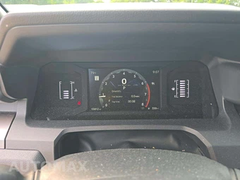 2026 Toyota 4Runner SR5 - miniatura 6