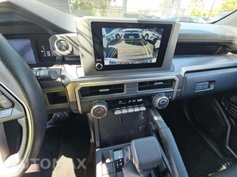 2026 Toyota 4Runner SR5 - miniatura 10