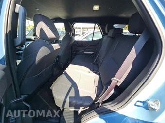 2026 Toyota 4Runner SR5 - miniatura 13