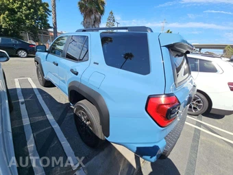 2026 Toyota 4Runner SR5 - miniatura 2