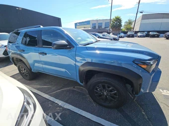 2026 Toyota 4Runner SR5 - miniatura 4