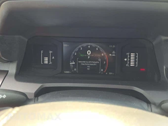 2026 Toyota 4Runner SR5 - miniatura 6