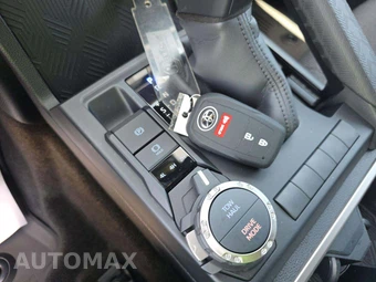 2026 Toyota 4Runner SR5 - miniatura 5