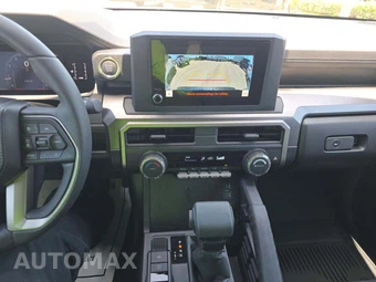 2026 Toyota 4Runner SR5 - miniatura 7