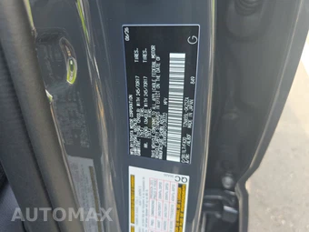 2026 Toyota 4Runner SR5 - miniatura 14