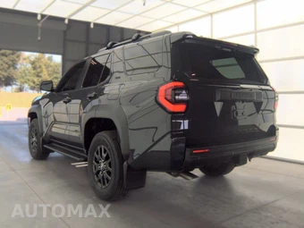 2026 Toyota 4Runner SR5 - miniatura 6