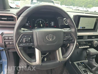 2026 Toyota 4Runner SR5 - miniatura 16