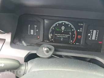 2026 Toyota 4Runner SR5 - miniatura 18