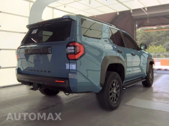 2026 Toyota 4Runner SR5 - miniatura 5
