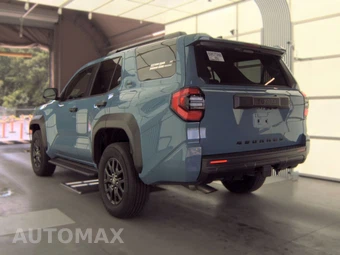 2026 Toyota 4Runner SR5 - miniatura 8