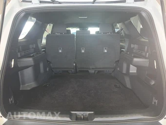 2026 Toyota 4Runner SR5 - miniatura 16