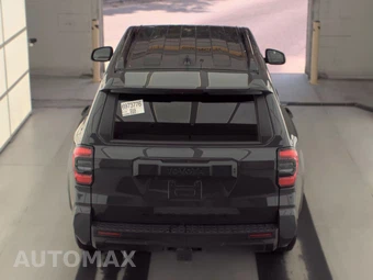 2026 Toyota 4Runner SR5 - miniatura 5