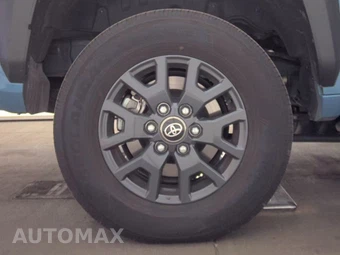 2026 Toyota 4Runner SR5 - miniatura 11