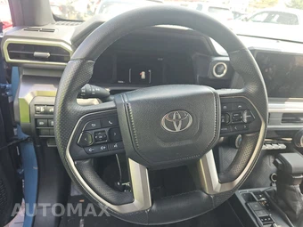 2026 Toyota 4Runner SR5 - miniatura 16