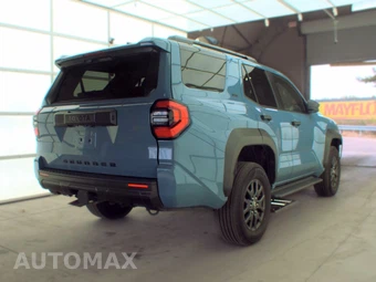 2026 Toyota 4Runner SR5 - miniatura 5