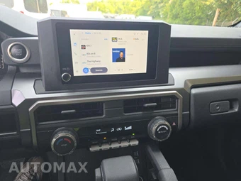 2026 Toyota 4Runner SR5 - miniatura 10