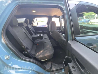2026 Toyota 4Runner SR5 - miniatura 17