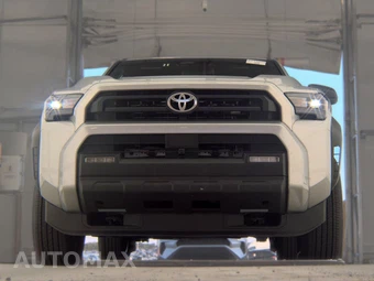 2026 Toyota 4Runner SR5 - miniatura 3
