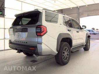 2026 Toyota 4Runner SR5 - miniatura 5