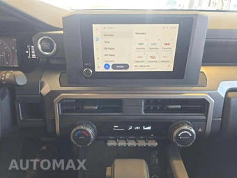 2026 Toyota 4Runner SR5 - miniatura 10