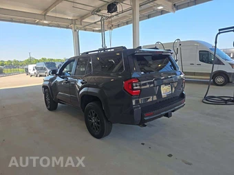 2026 Toyota 4Runner SR5 - miniatura 2