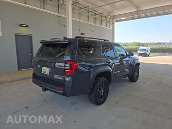 2026 Toyota 4Runner SR5 - miniatura 3